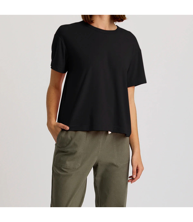 Free Fly W's Elevate Lightweight Tee