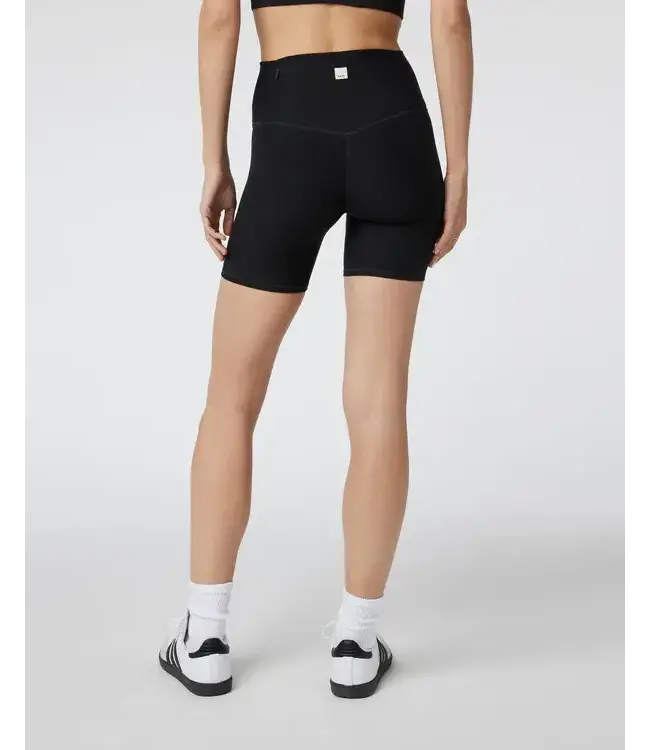 Vuori Clothing W's Clean Elevation Shorty