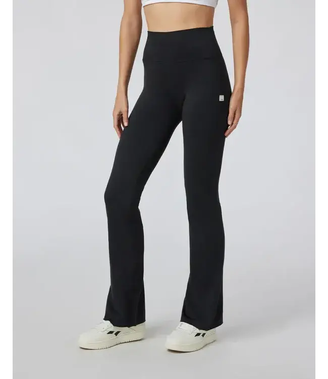 Vuori Clothing W's Halo Slim Flare