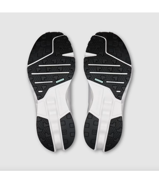 OnCloud W's Cloudsurfer Trail