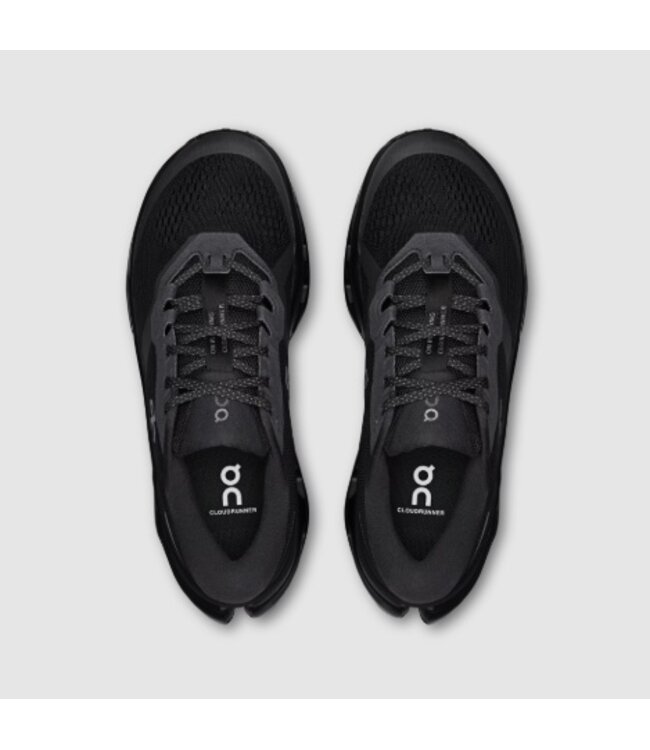 OnCloud M's Cloudrunner 3