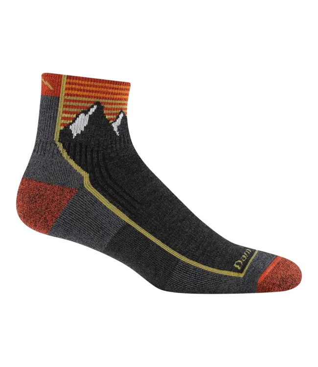 Darn Tough M's Hiker Quarter Midweight Hiking Socks