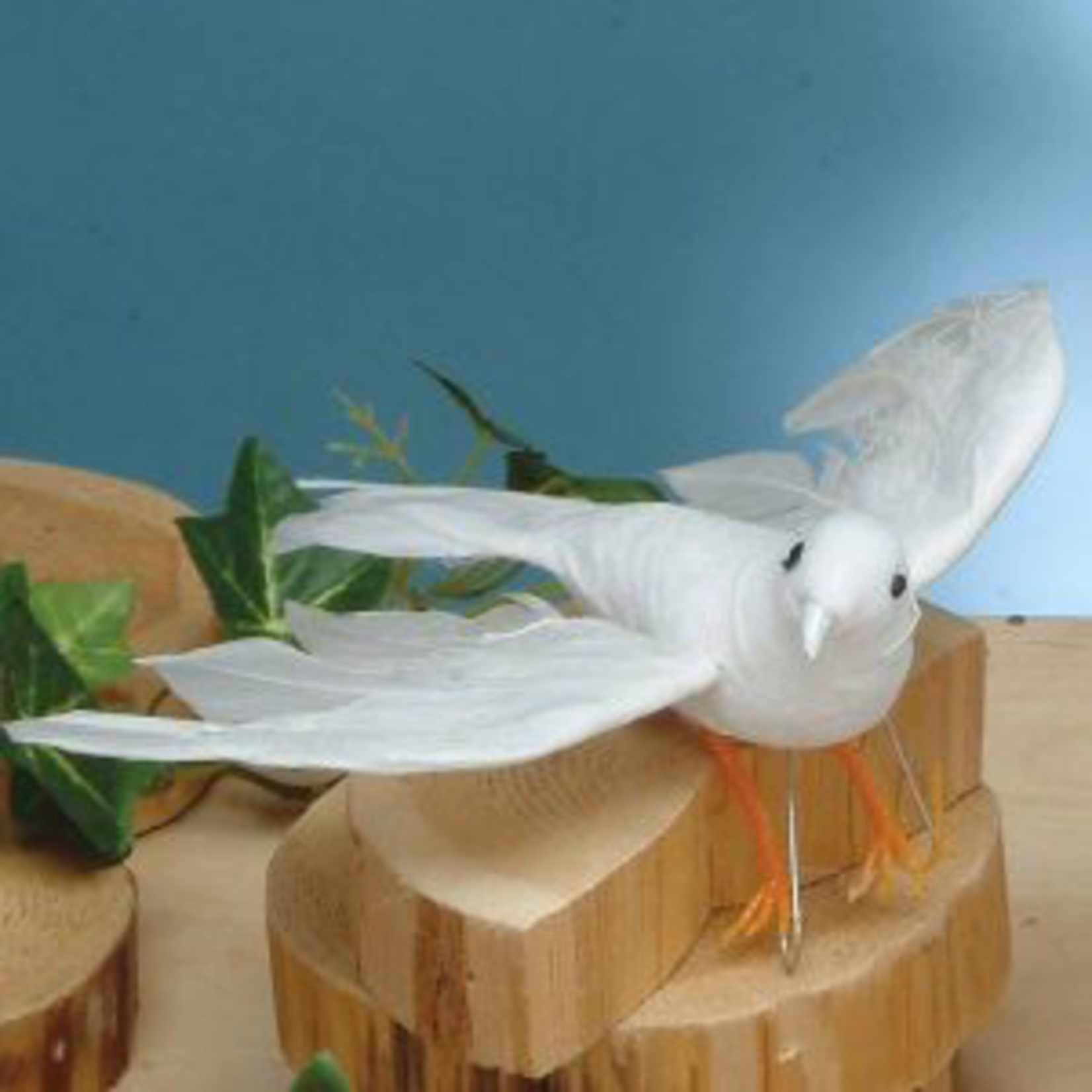 4in. FLYING DOVE, 12 PER BAG