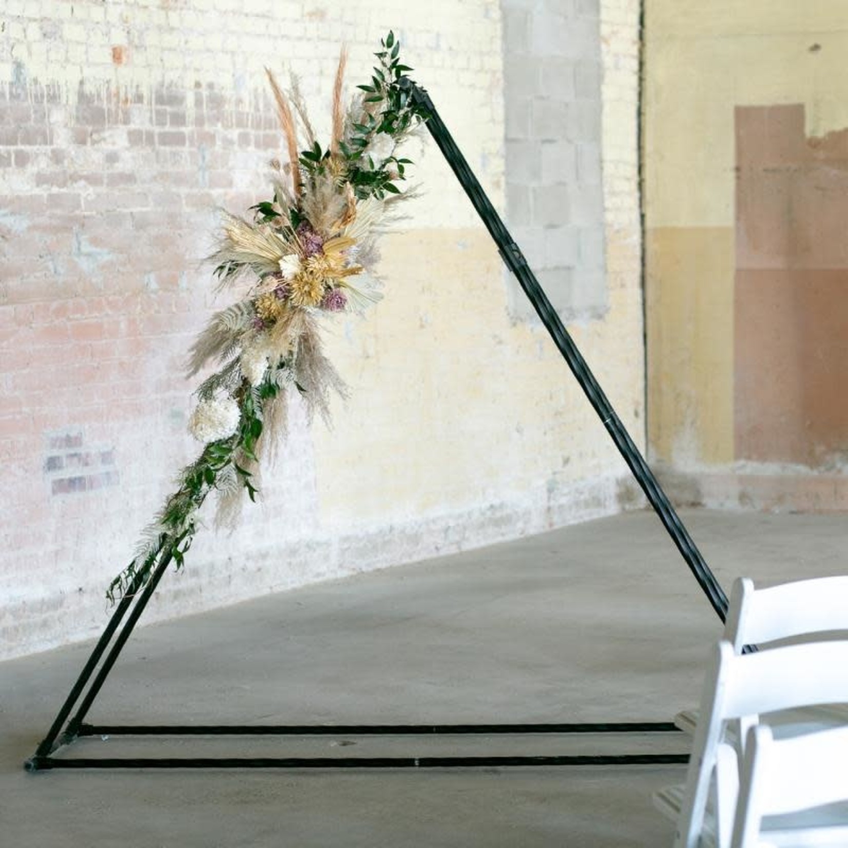 10’ TRIANGLE METAL ARCH