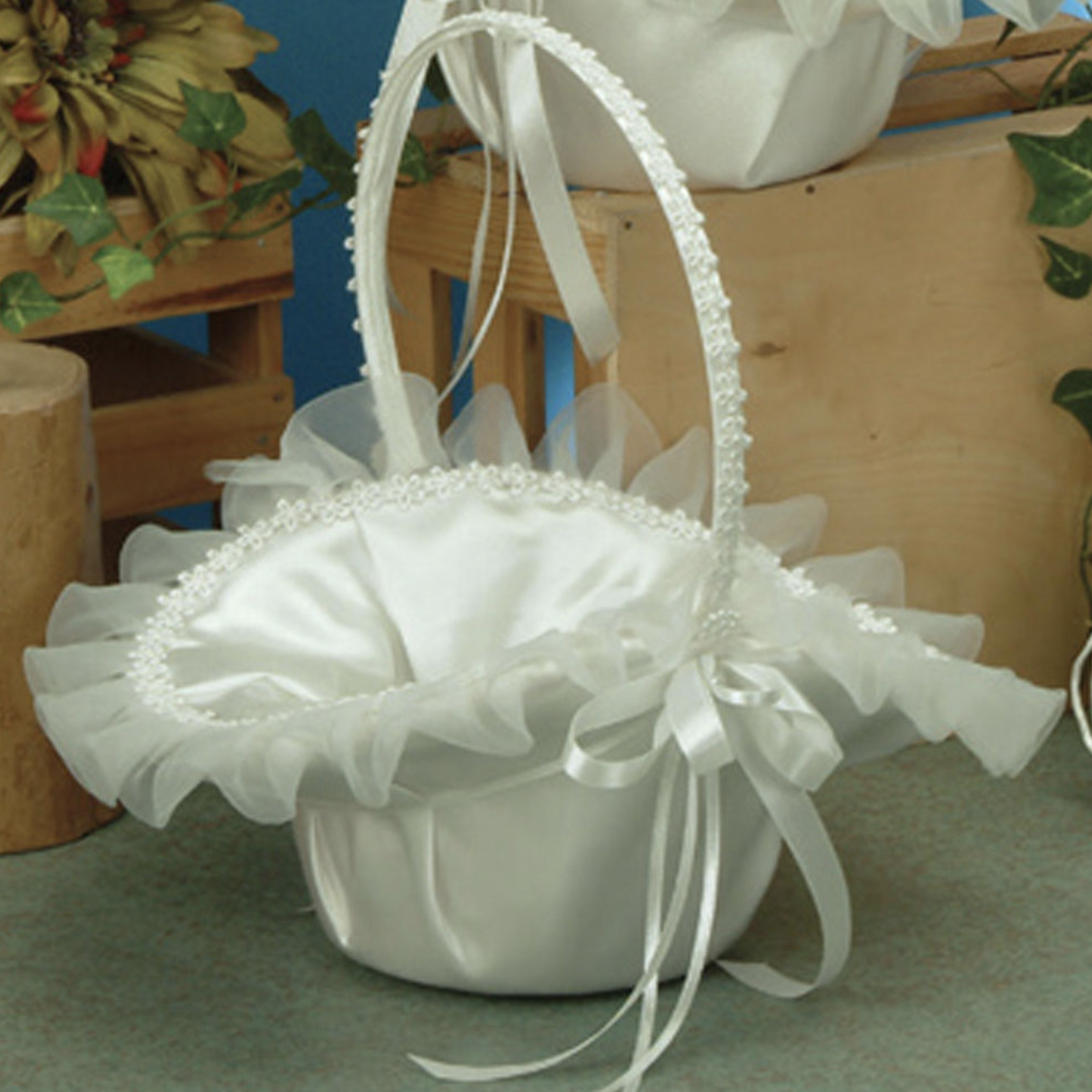 10" X 8" OVAL BSKT W RUFFLE ORGANZA, REG $14.99