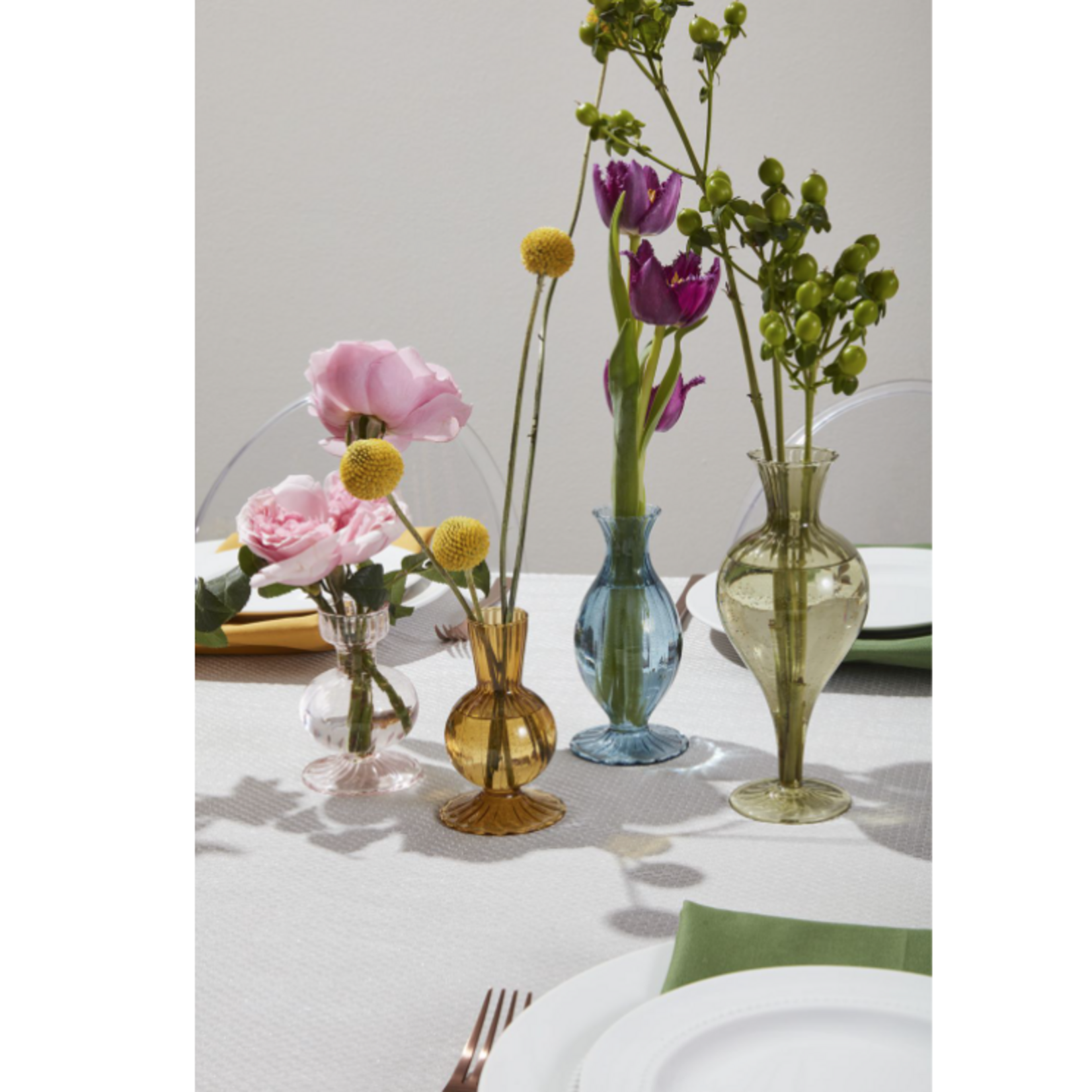 4.5"H X 3" AMBER GLASS BOUTIQUE BUDVASE