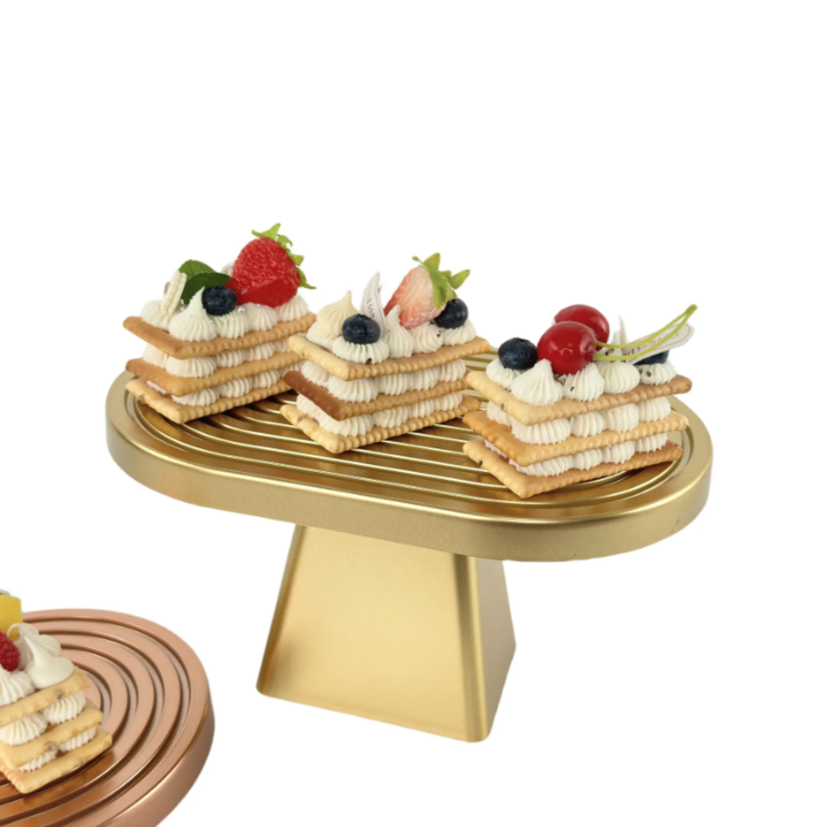 6”H X 11” L X 7”W GOLD PLASTIC OVAL CAKE AND CUPCAKE STAND