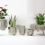 GREY CERAMIC RIDGED CERAMIC VASE/POT