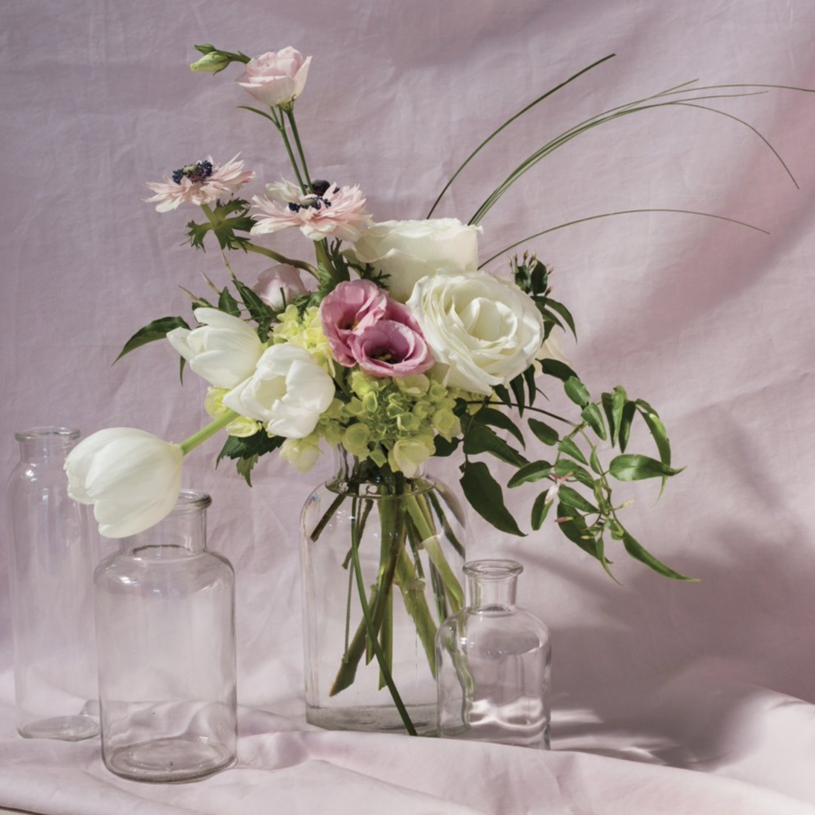 GLASS BILLIE BOTTLE BUDVASE