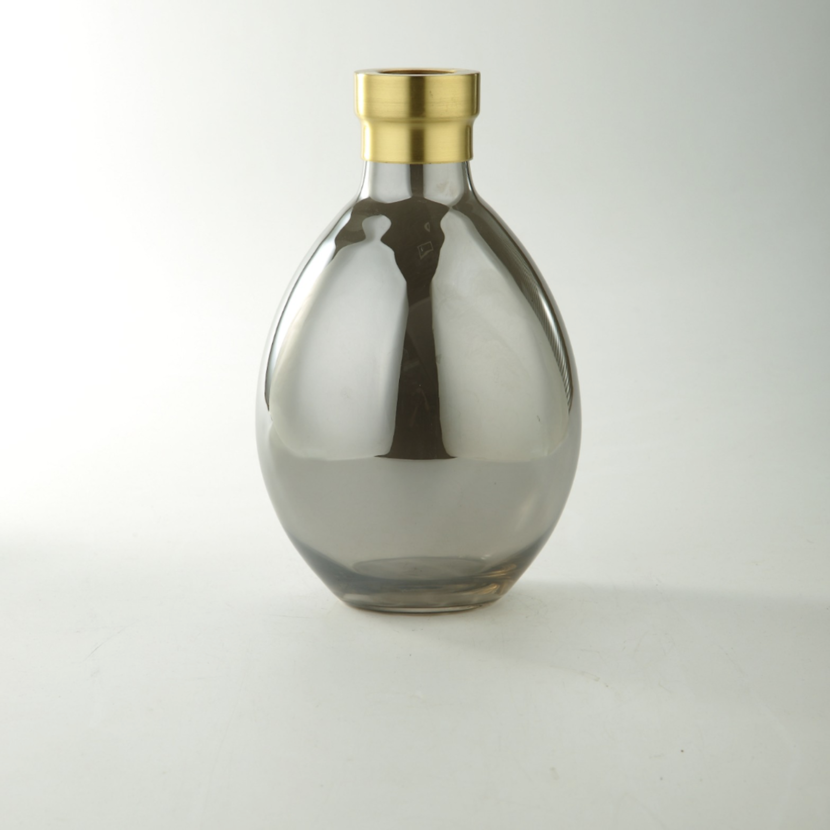 10”H X 6” SMOKED BUD VASE W/ GOLD TOP
