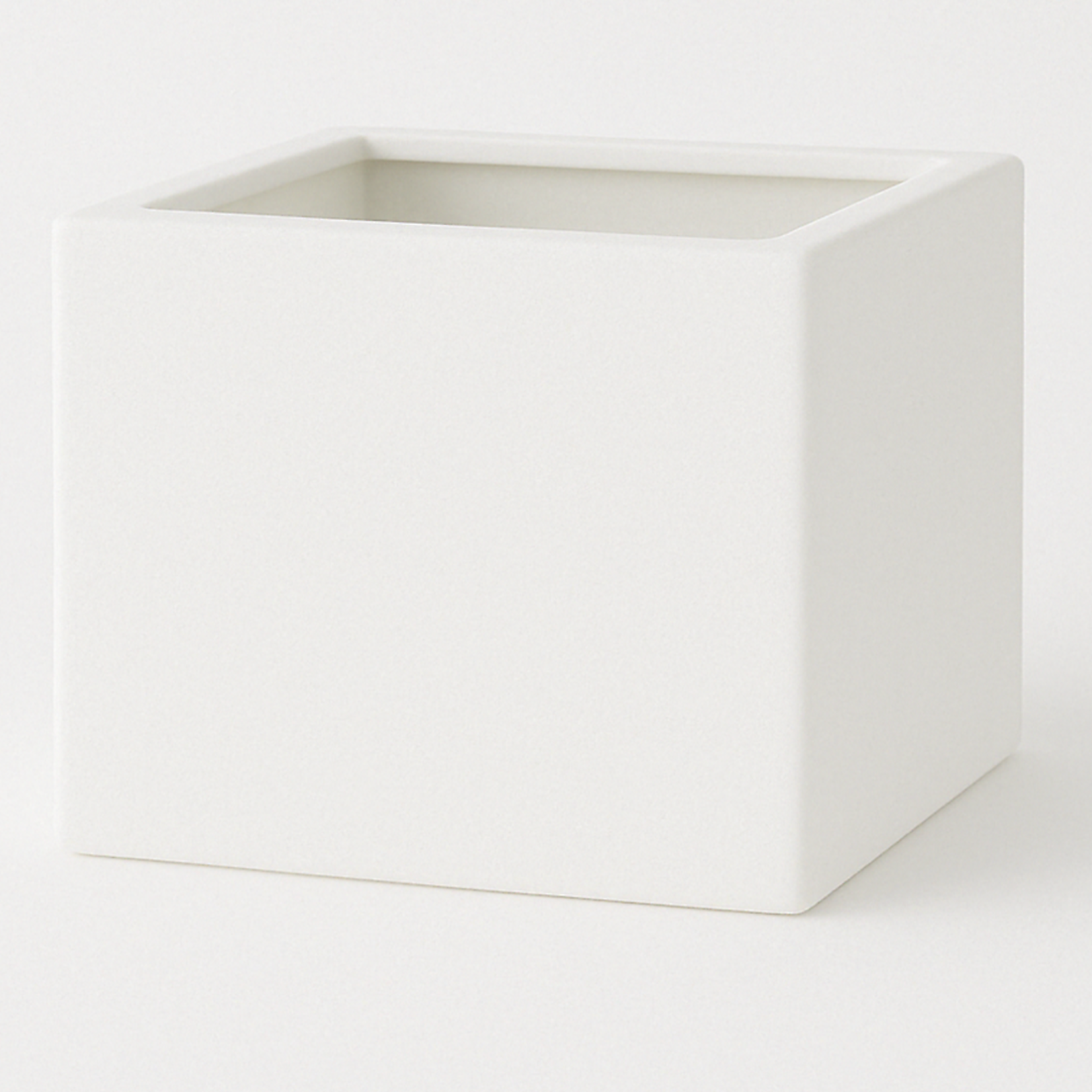 QUALITY WHOLESALE 6”h x 7.5” x 7.5” MATTE WHITE CERAMIC CUBE VASE PLANTER