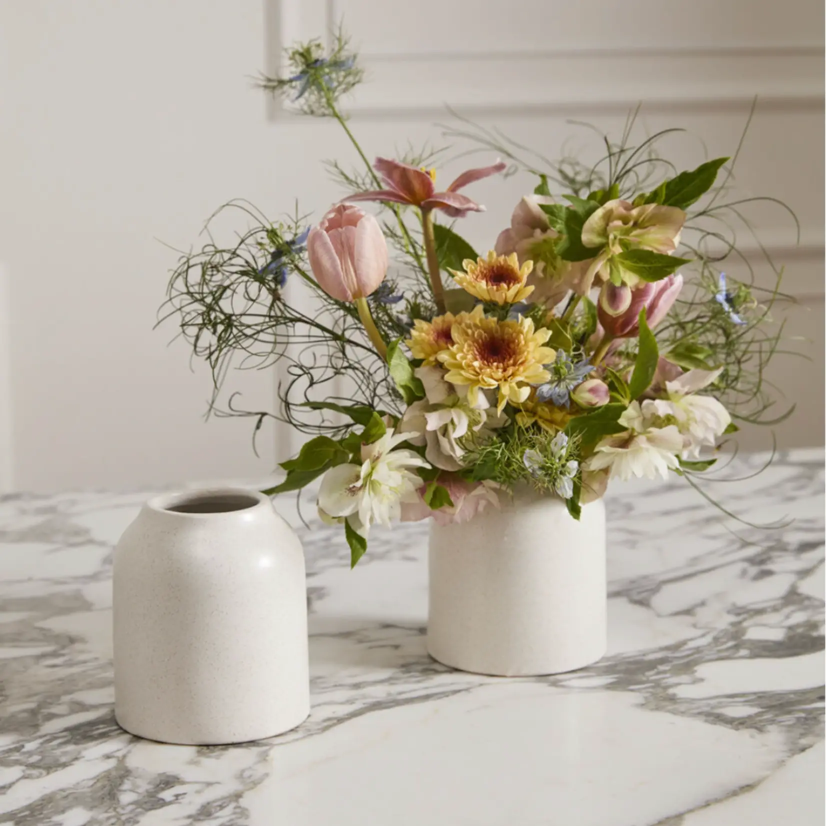 CERAMIC FLYNN VASE WHITE