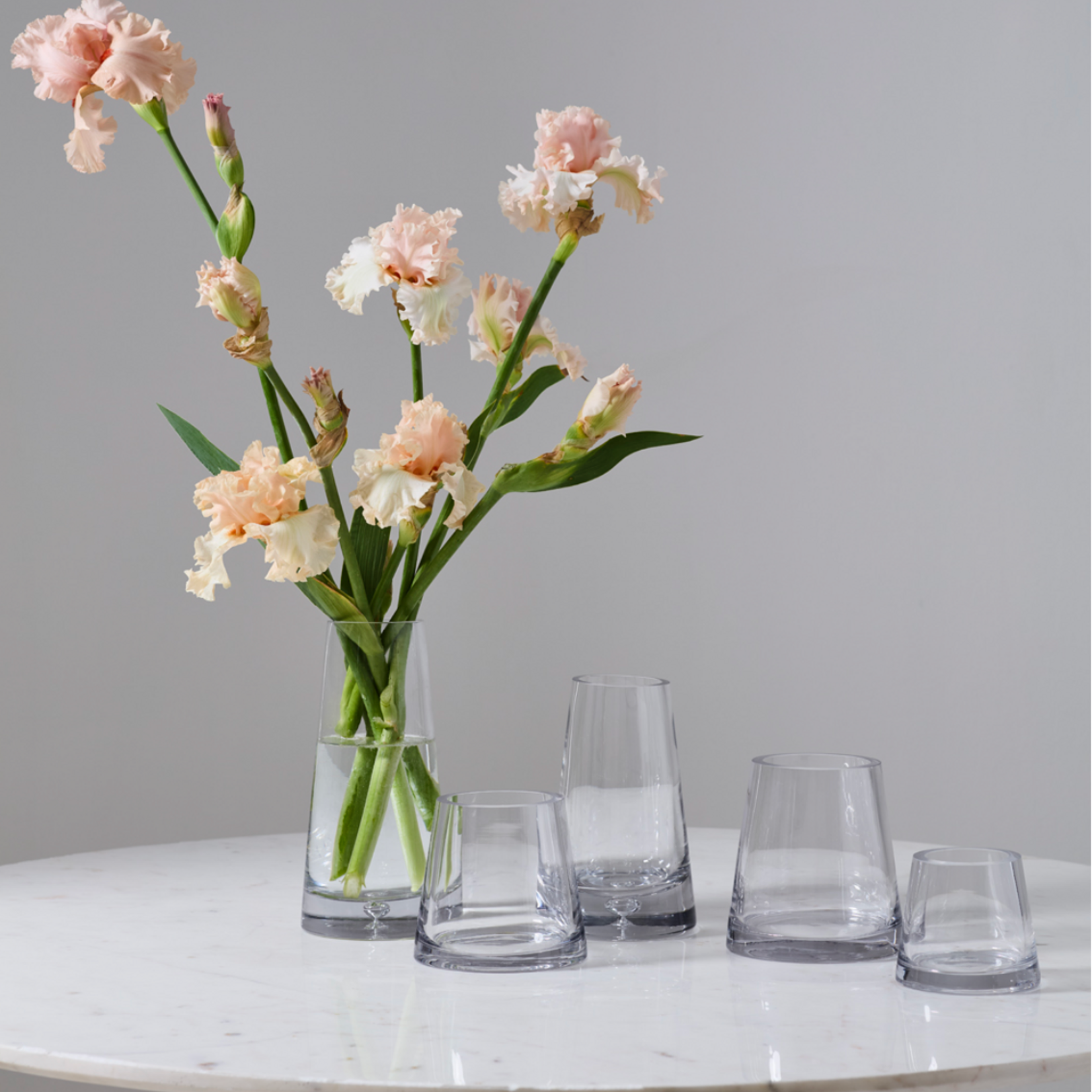 FAT PYRAMID GLASS VASE