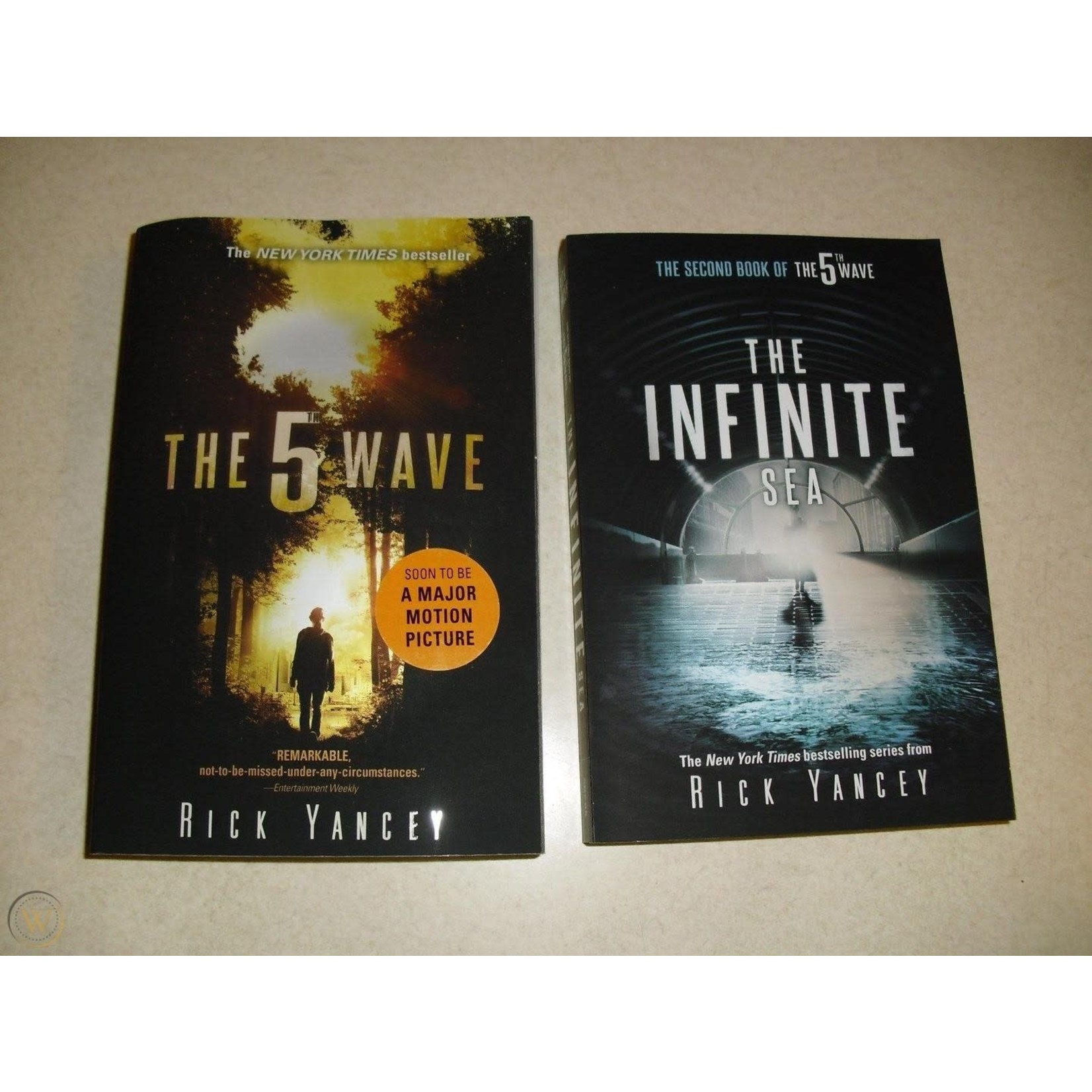 Rick Yancey The 5th Wave Series (Books 1 & 2)