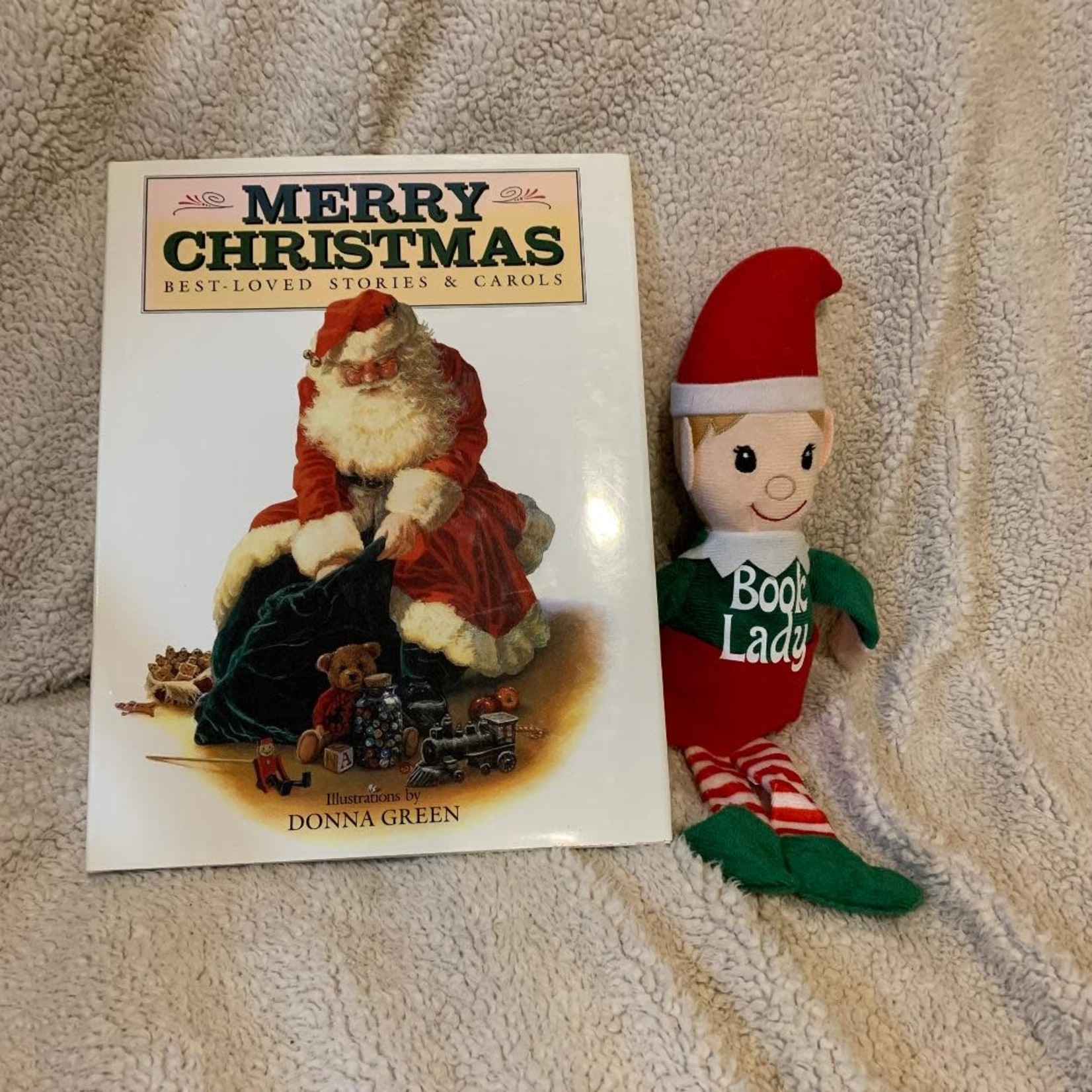 Merry Christmas - Best-Loved Stories & Carols