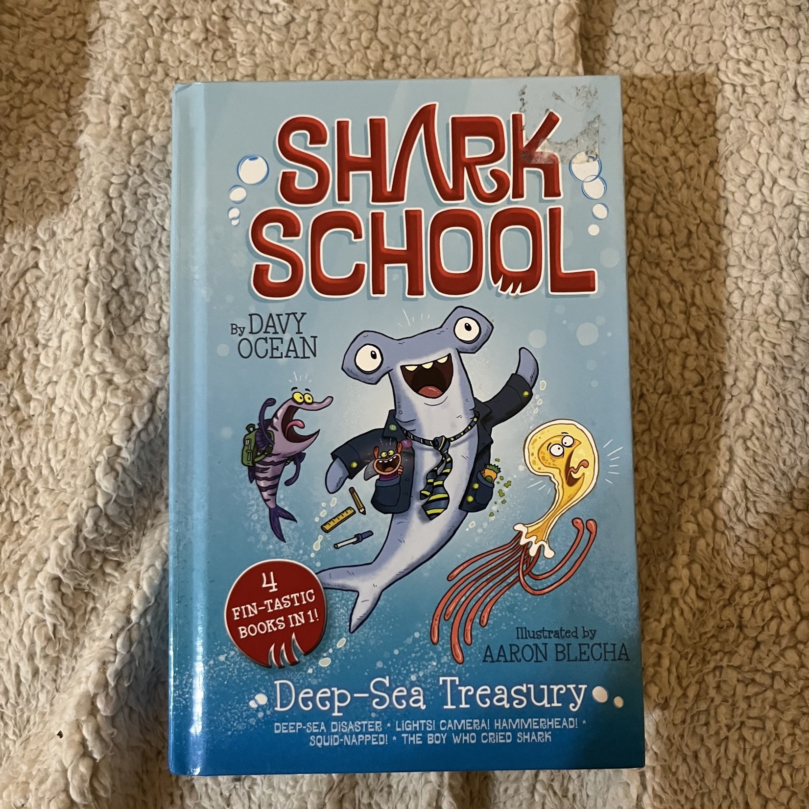 Shark School - 4 Fin-Tastic Books in 1!