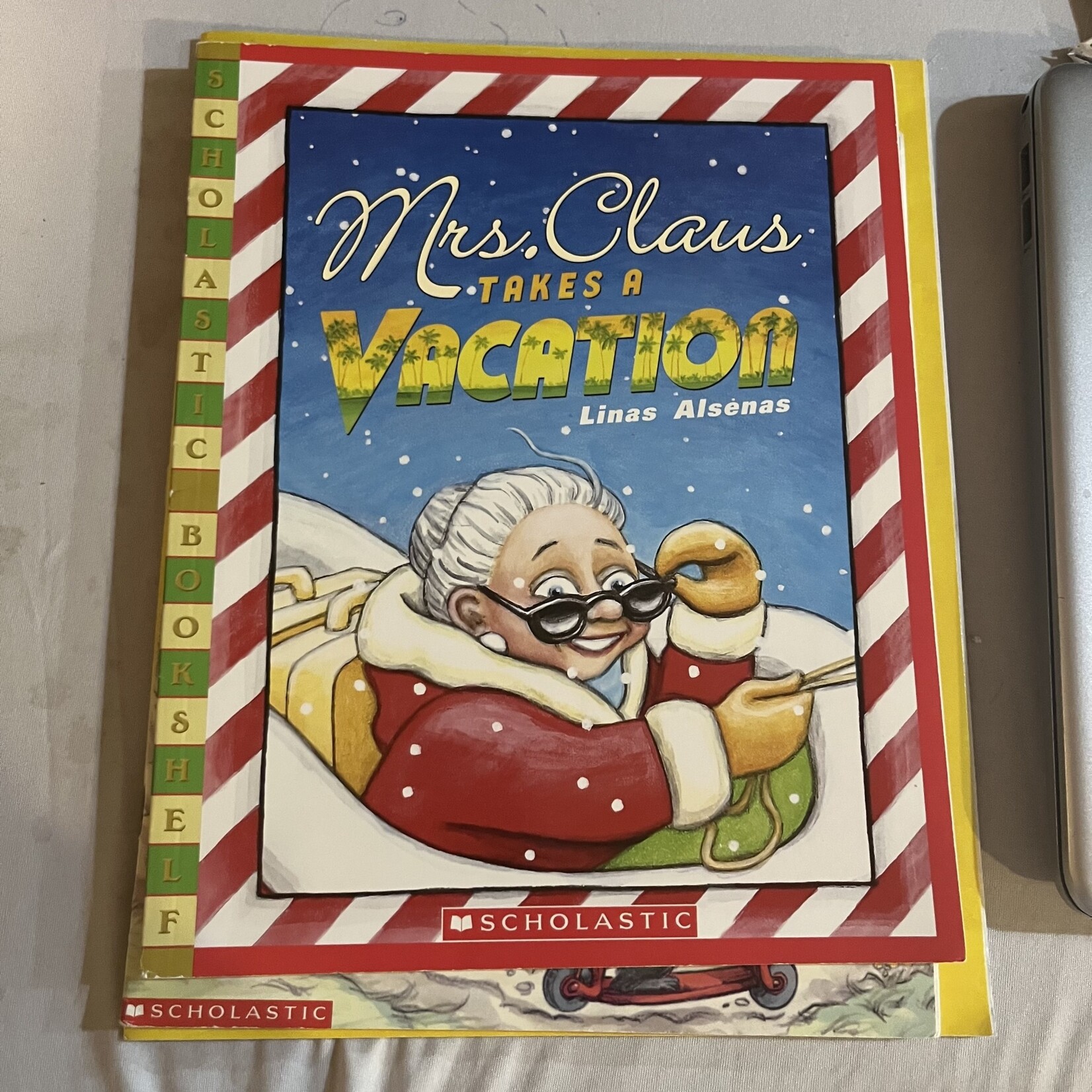 Mrs. Claus Takes a Vacation