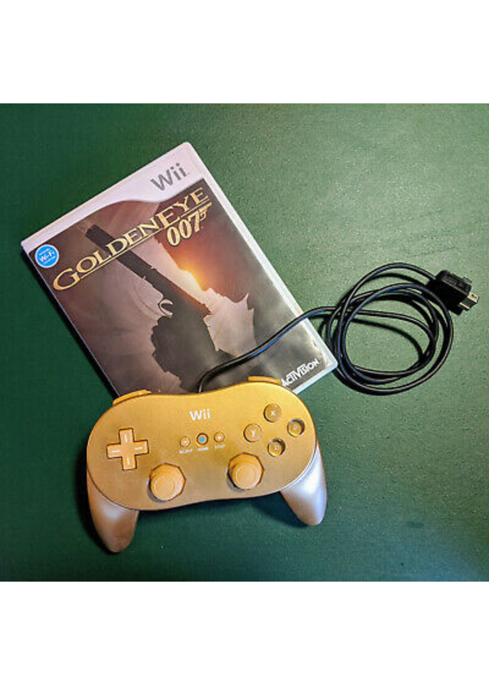 Goldeneye 007 game + Golden Wii Controller