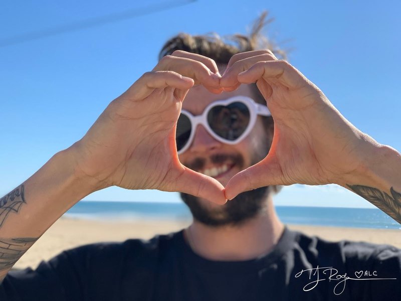 A Lost Cause A Lost Cause : Heart Sunglasses