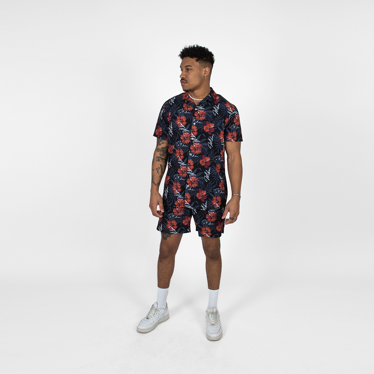 WLKN WLKN :  Hibiscus Shirt