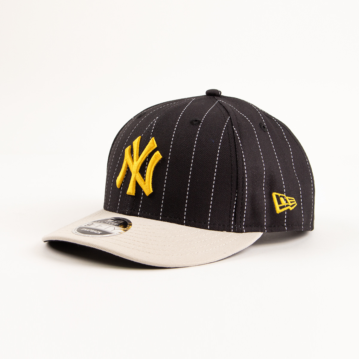 New Era NY Yankees Pinstripe T-Shirt