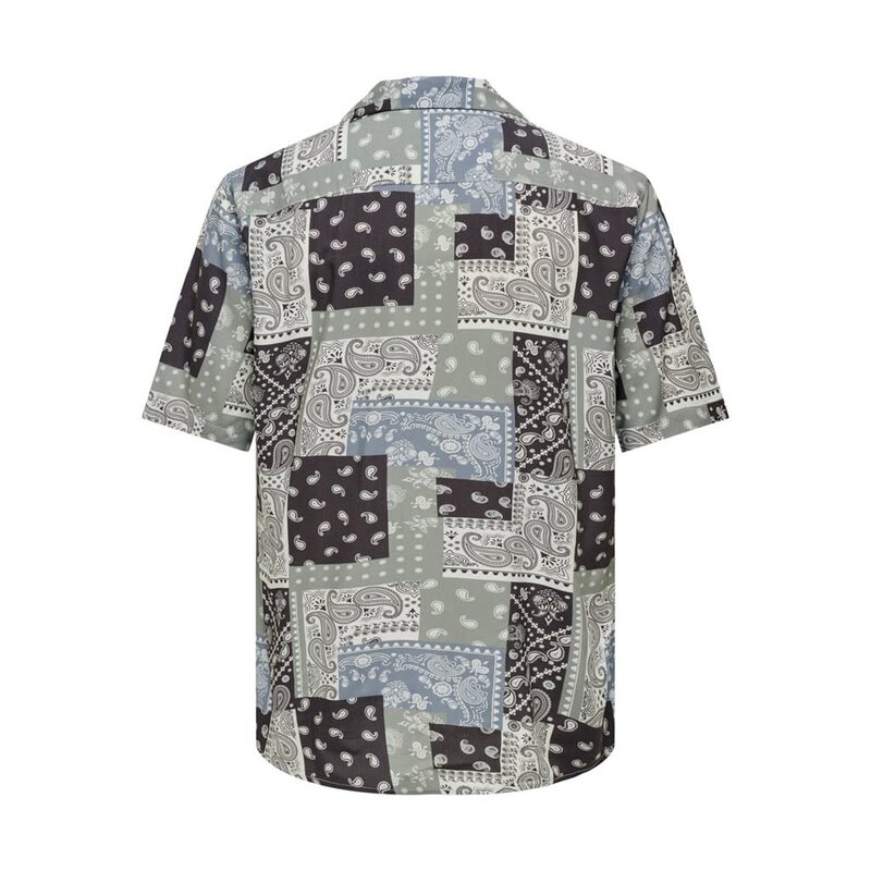 Only & Sons Only & Sons : Regular Fit Bandana Print S/S Shirt