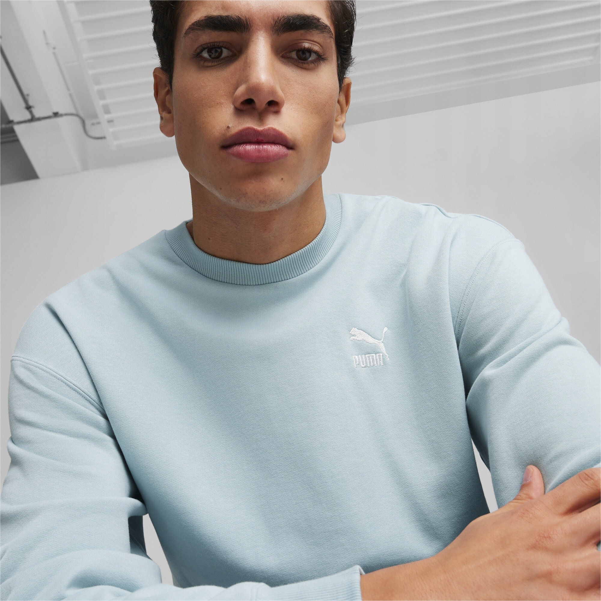 PUMA Puma : Better Classics Relaxed Crewneck - Turquoise