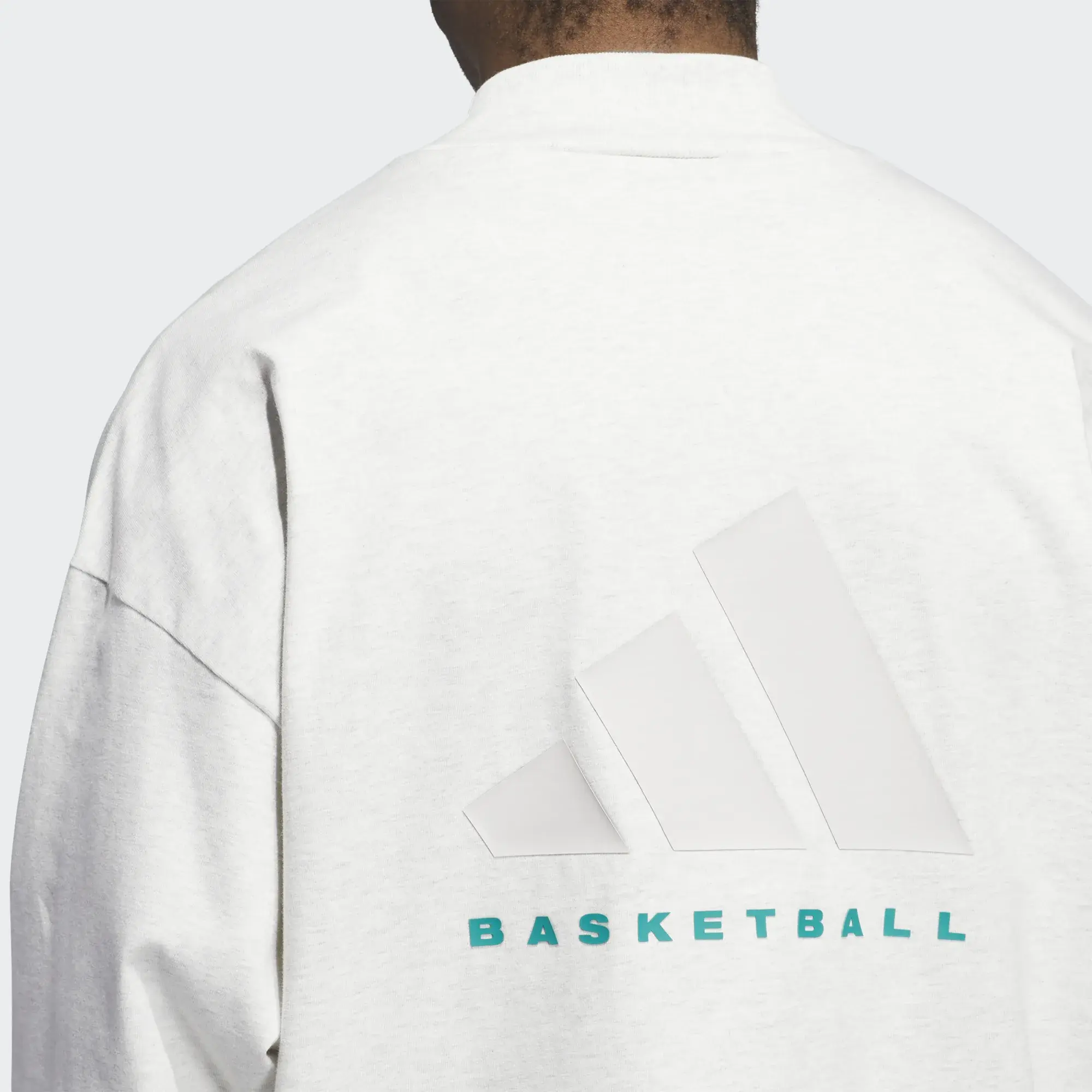 Adidas : Oversize L/S Basketball Tee - WLKN