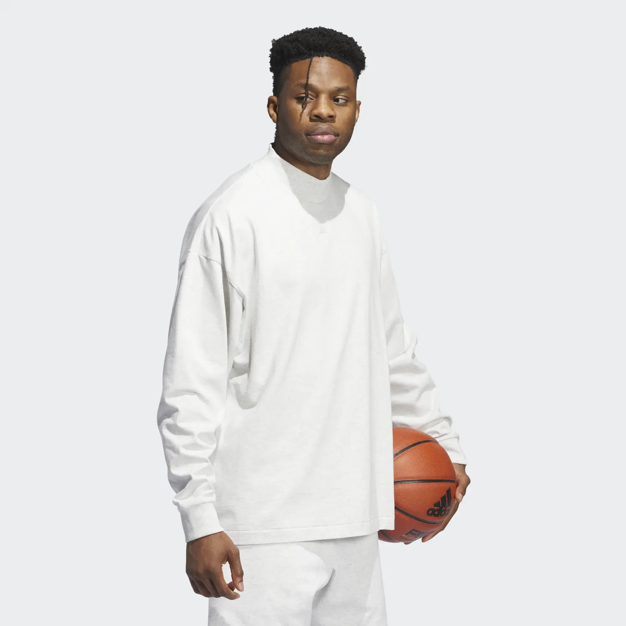 Tシャツ・カットソー adidas Basketball Long Sleeve Tee Cloud White JE3766 adidas Basketball Long Sleeve Long-Sleeve Top - White