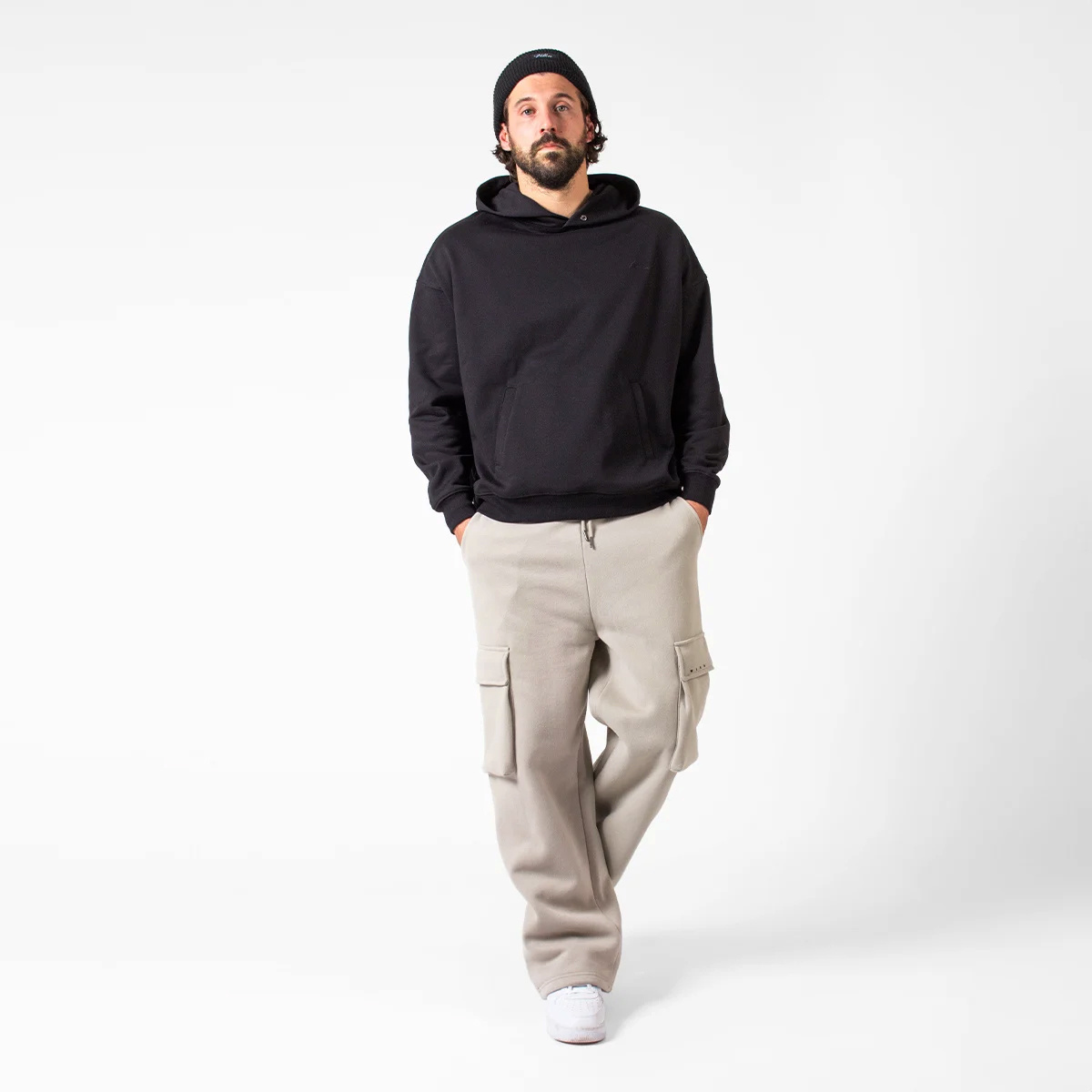 WLKN WLKN : Tonal Wide Leg Cargo Sweatpants