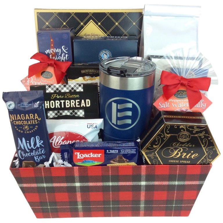 Custom Corporate Holiday Basket