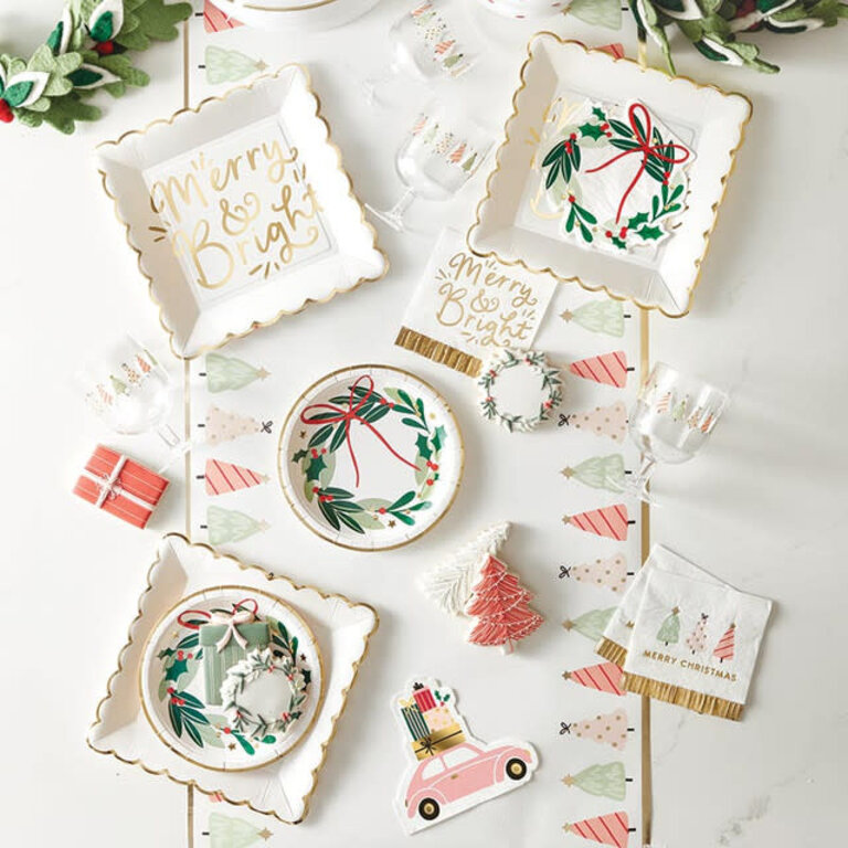 Slant Collections "Merry & Bright" Scalloped Paper Plates