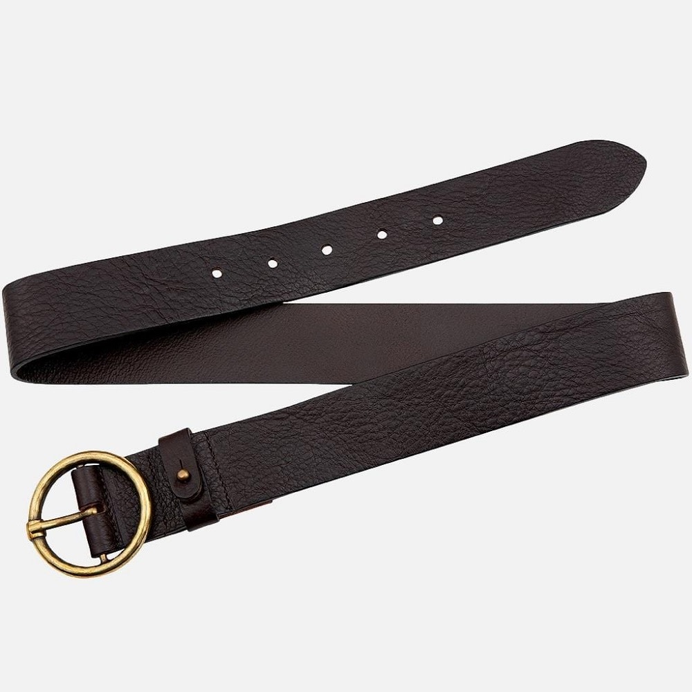 Belt with gold round buckle