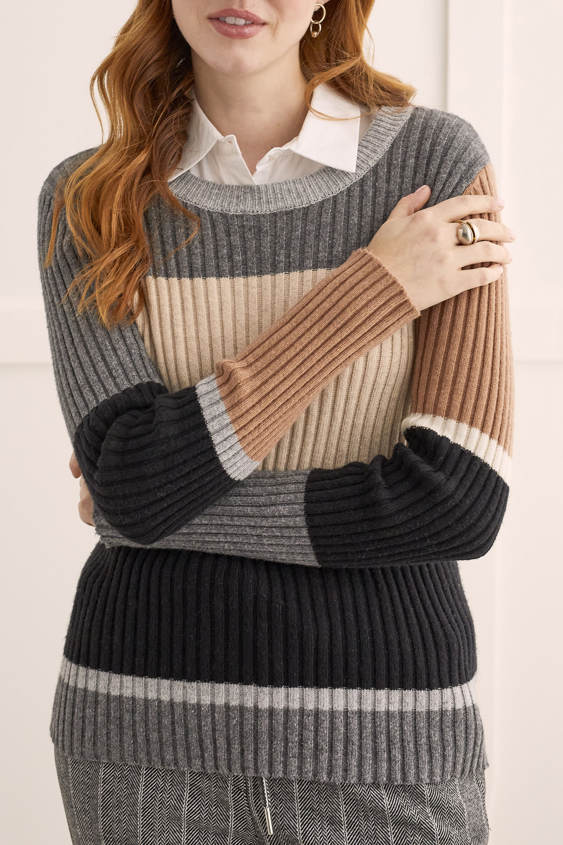 Long Sleeve Crew Neck Ribbed Colorblock Sweater