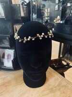 Gold Head Garland