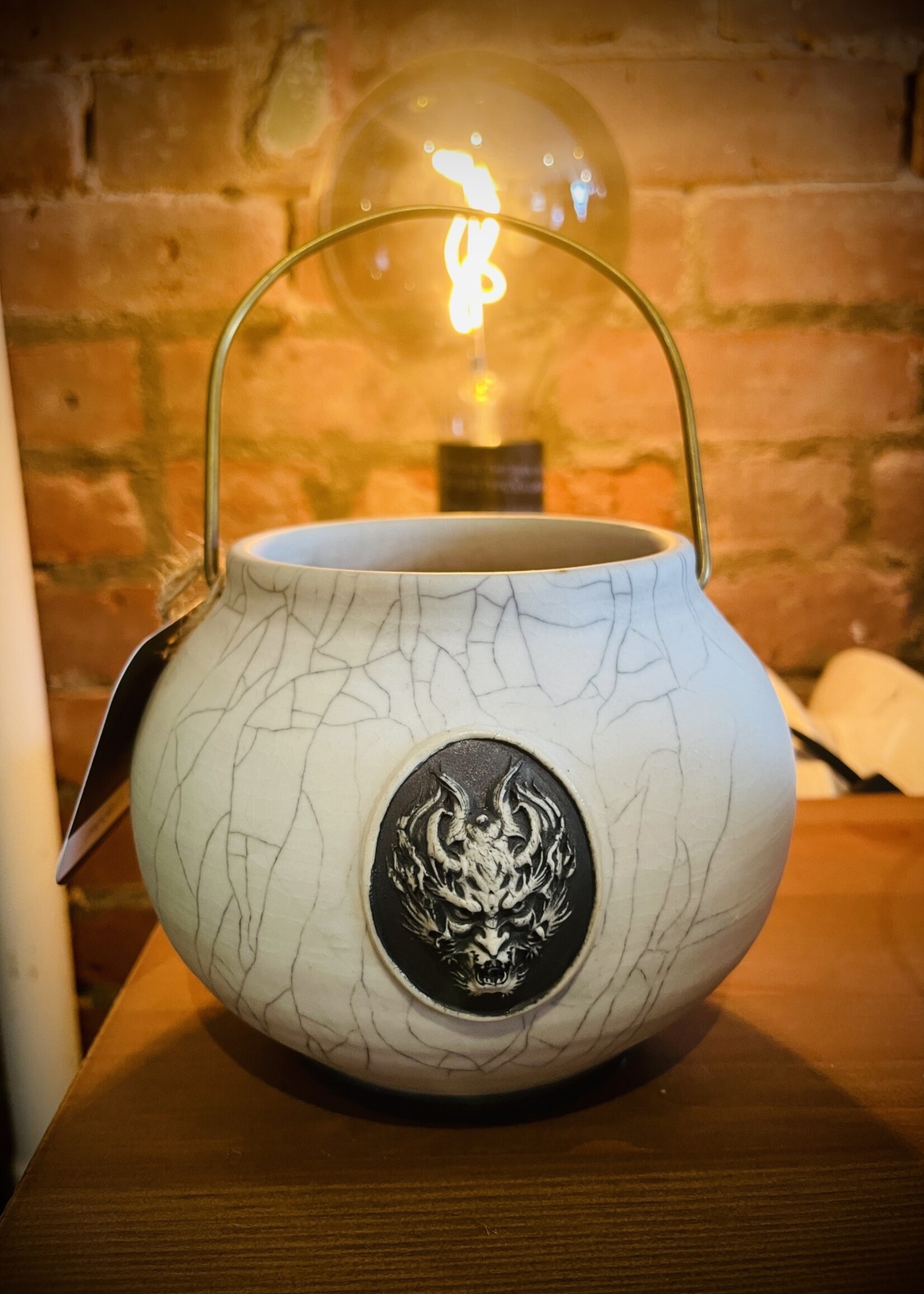 Stine Sculpture Ceramics Altar Cauldron - Dragon (White)