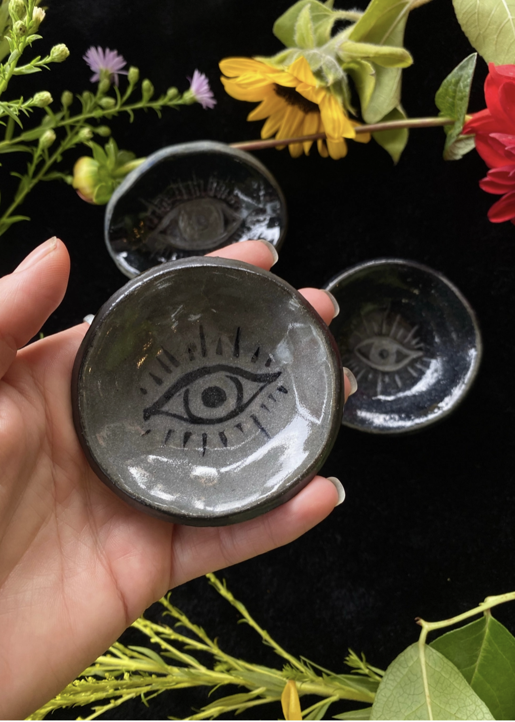 Keven Craft Ritual Grey Sgraffito Black / Grey Evil Eye Mini Offering Dishes