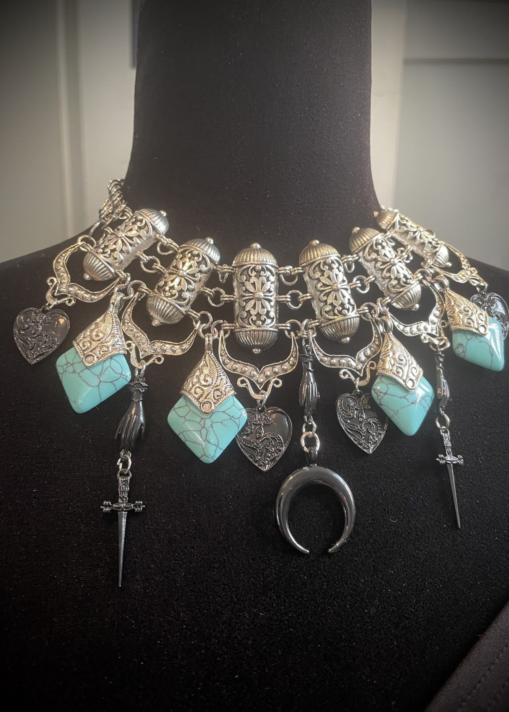 Weapon Of Choice NOLA STREGA: Cannoli Necklace - Black Heart/Silver