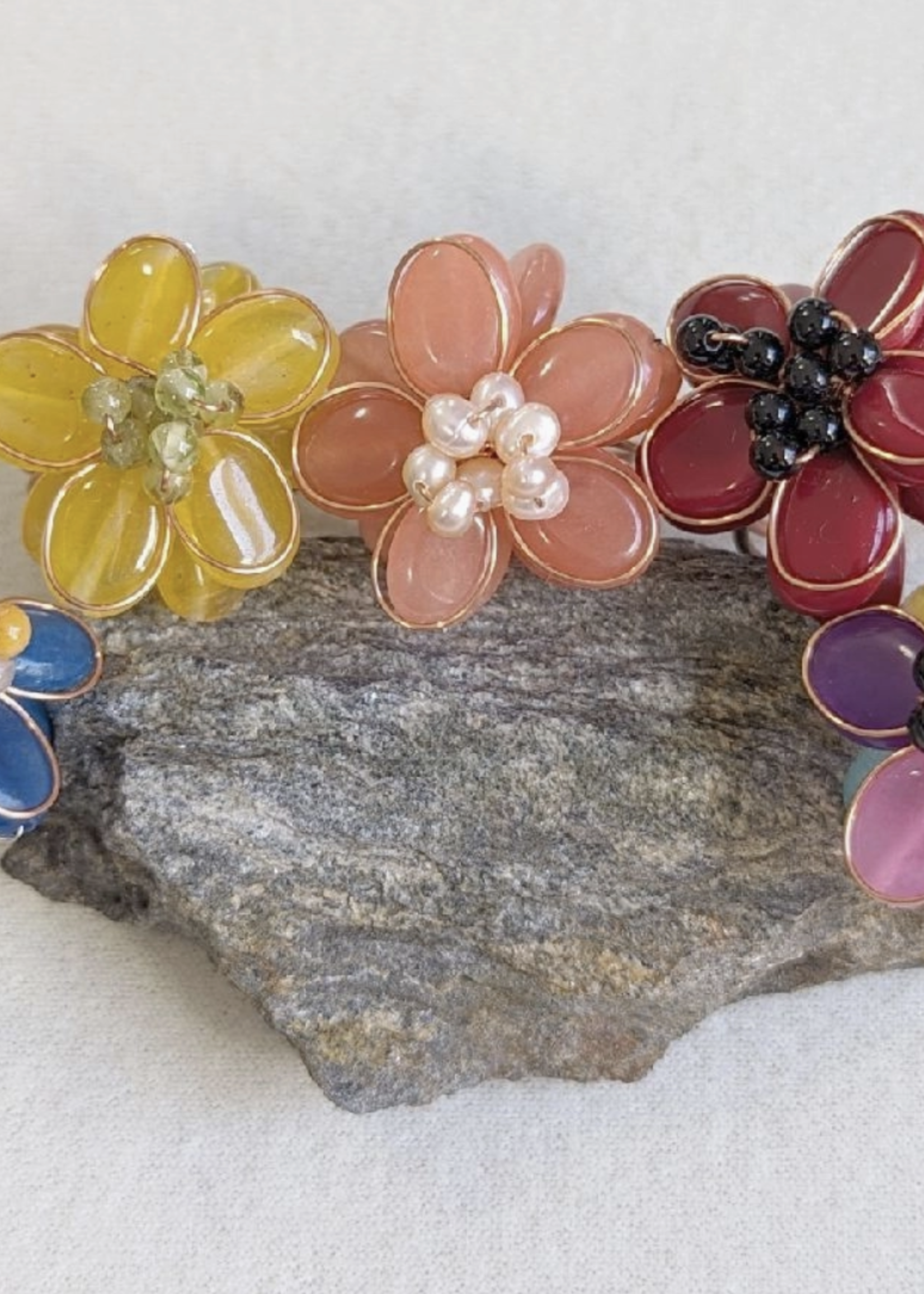 Saraswati Imports Agate & Quartz Flower Copper Ring