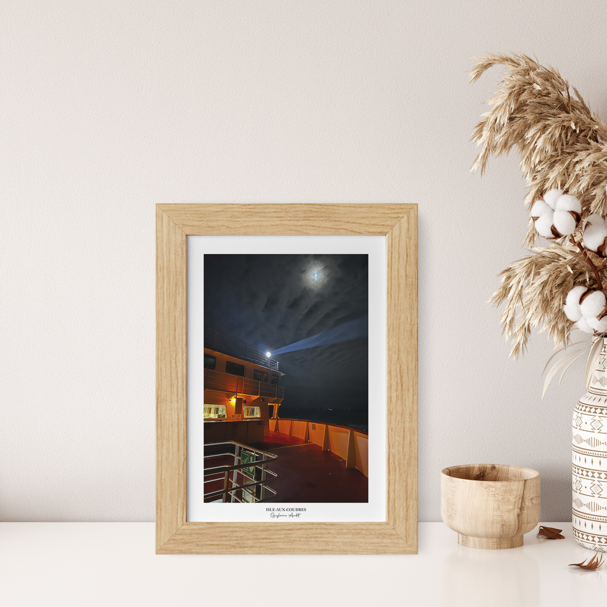 Le 1603 Photo - Traversier de nuit- vertical