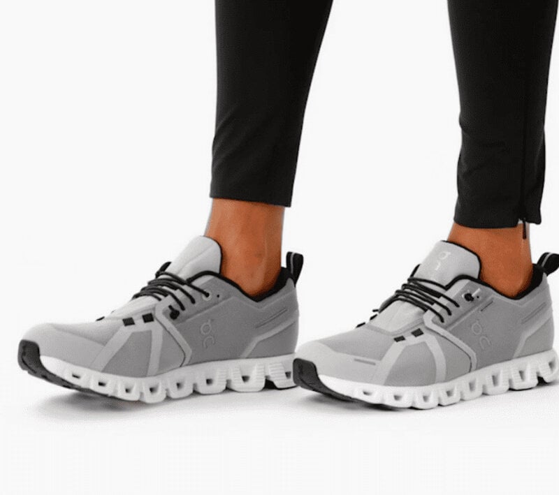 On Cloud 5 Waterproof Sneakers