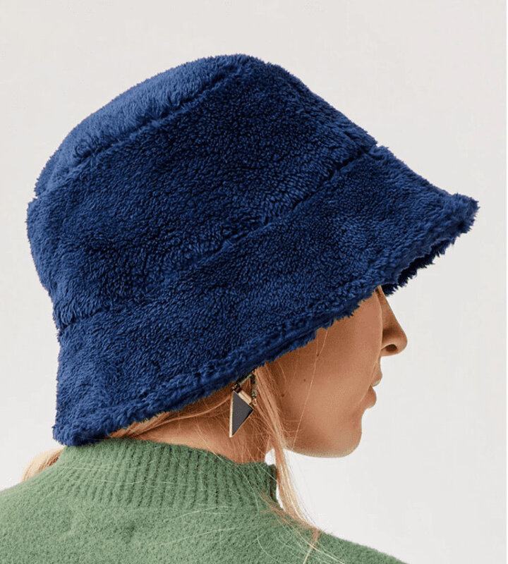 Carve Designs Women's Sherpa Bucket Hat