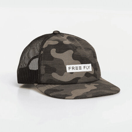 https://cdn.shoplightspeed.com/shops/646134/files/61596623/450x450x1/free-fly-reverb-packable-trucker-hat.jpg