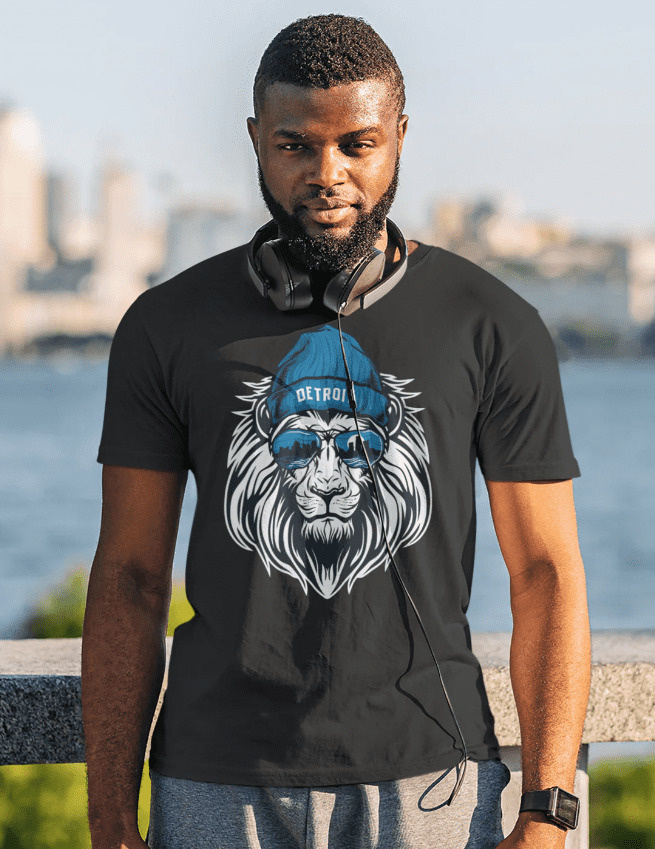 The Michigan Outfitter Men's Detroit Lion Head Tee