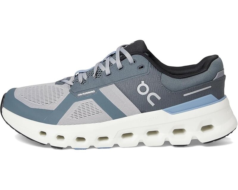 On M's Cloudrunner 2