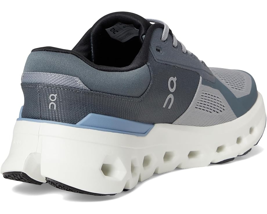 On M's Cloudrunner 2