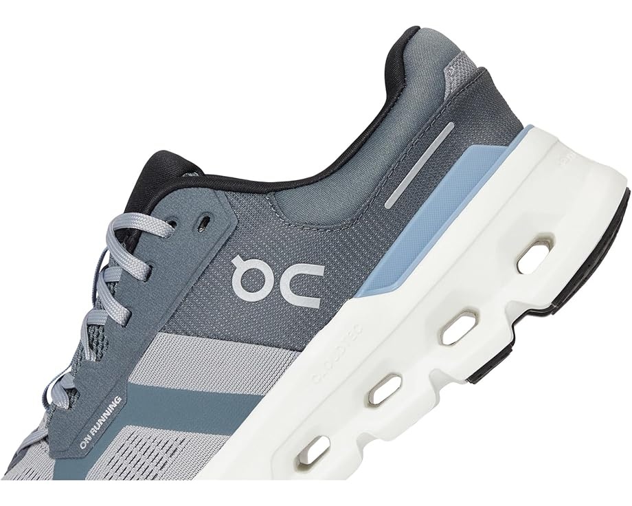 On M's Cloudrunner 2