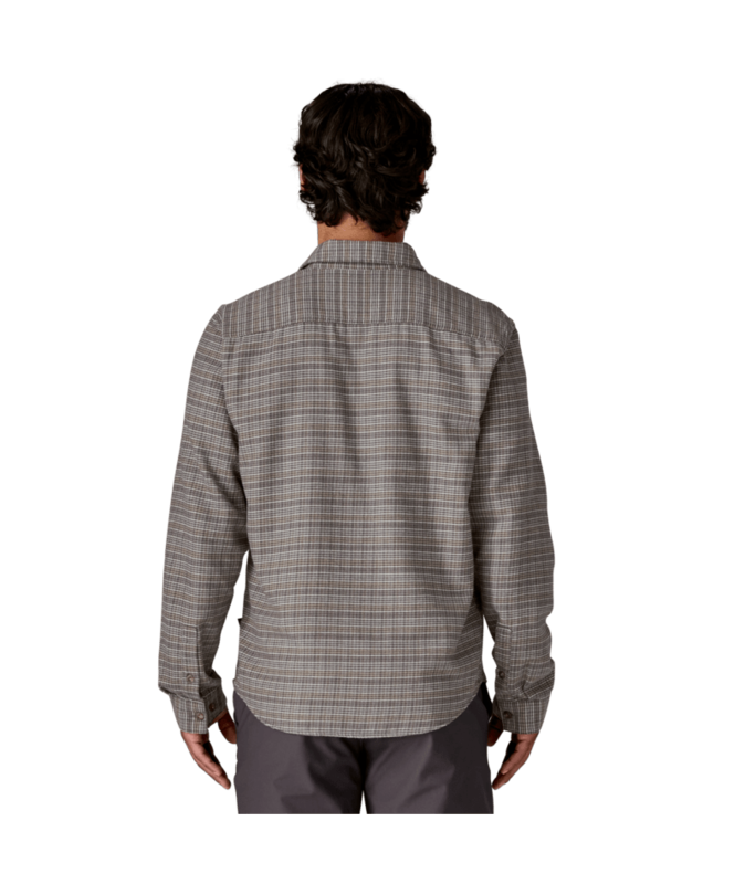 Patagonia  M's L/S LW Fjord Flannel Shirt