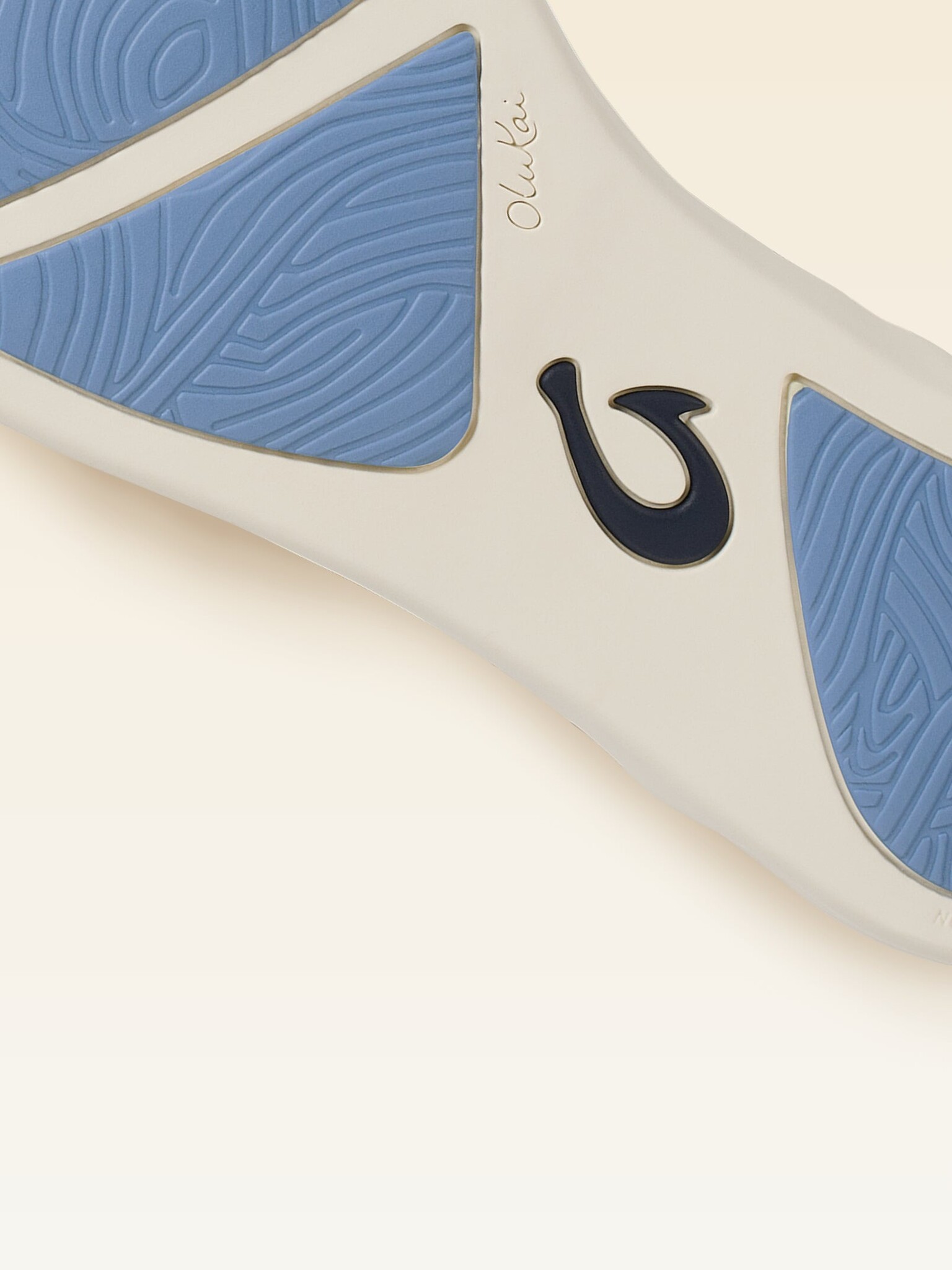 Olukai Olukai W's Ho'opio Sandals White / Onyx 5