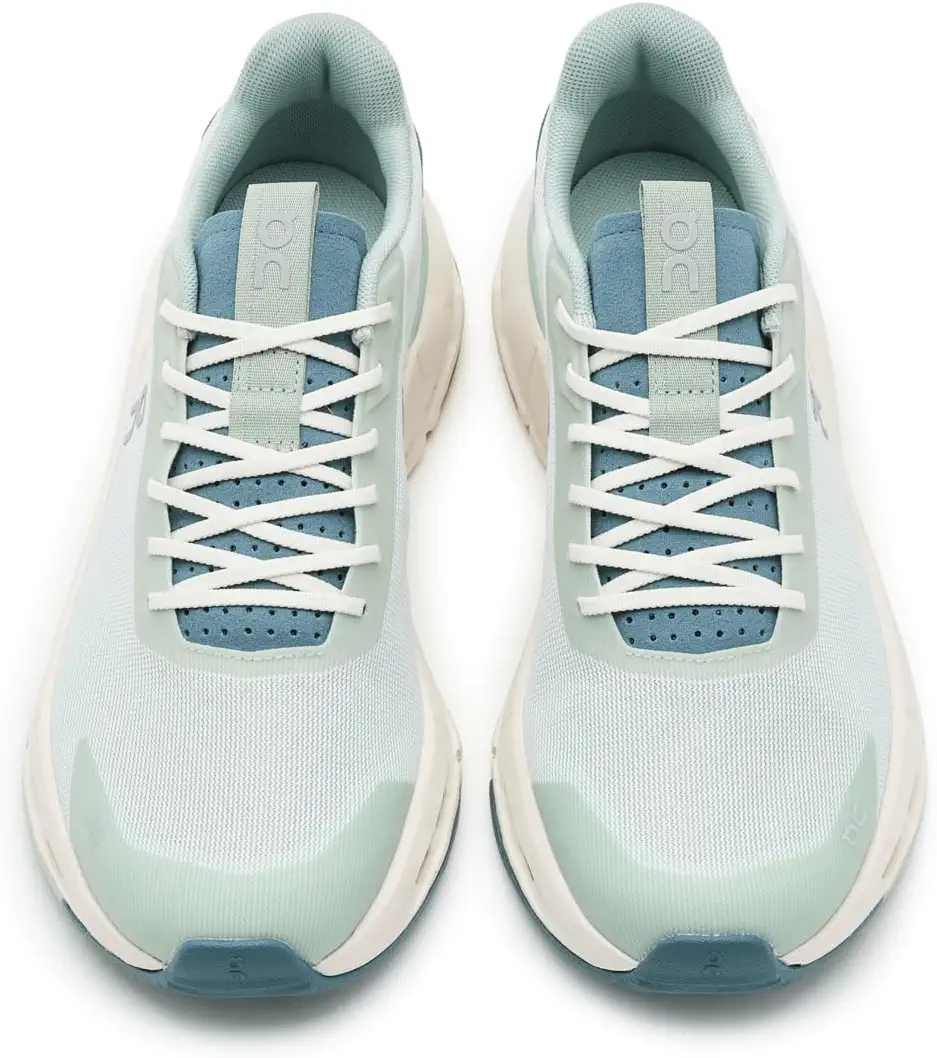 On W's Cloudnova Form 2